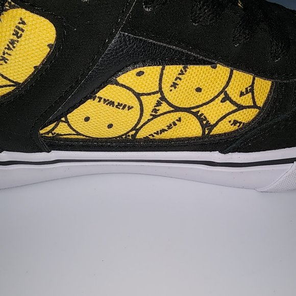 COPY - NEVER WORN Airwalk Smiley Face Black and Yellow Boys Skate Shoes 4y - Picture 7 of 9